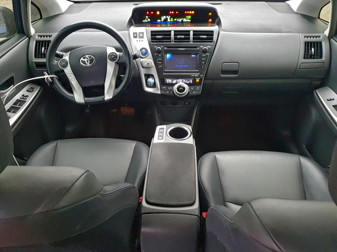 Toyota Prius Image 9