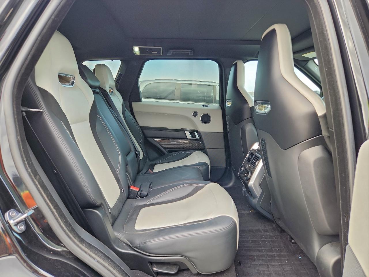 Land Rover Range Rover Svr Image 10