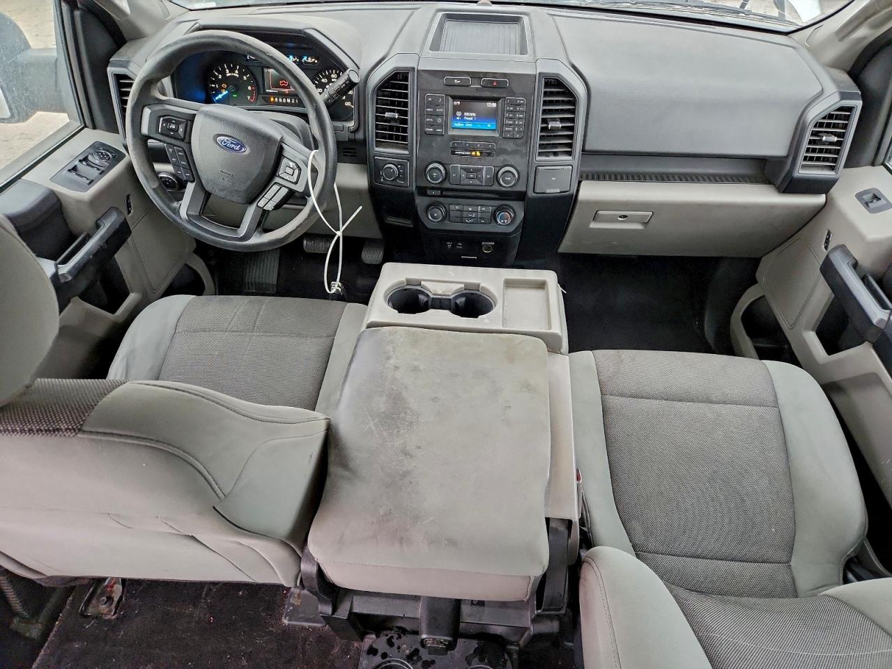 Ford F-150 Supercrew Image 6