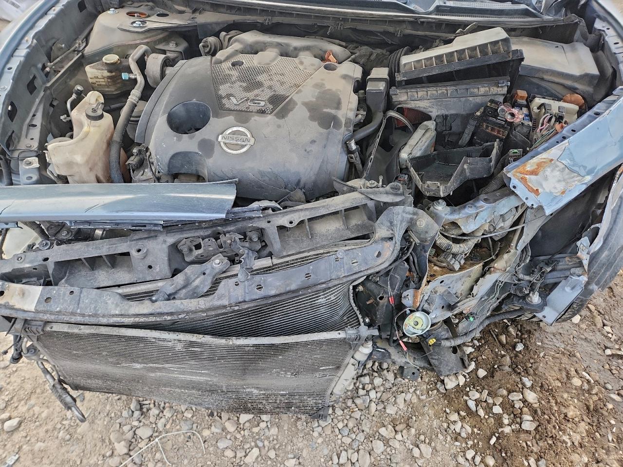 Nissan Maxima S Image 4