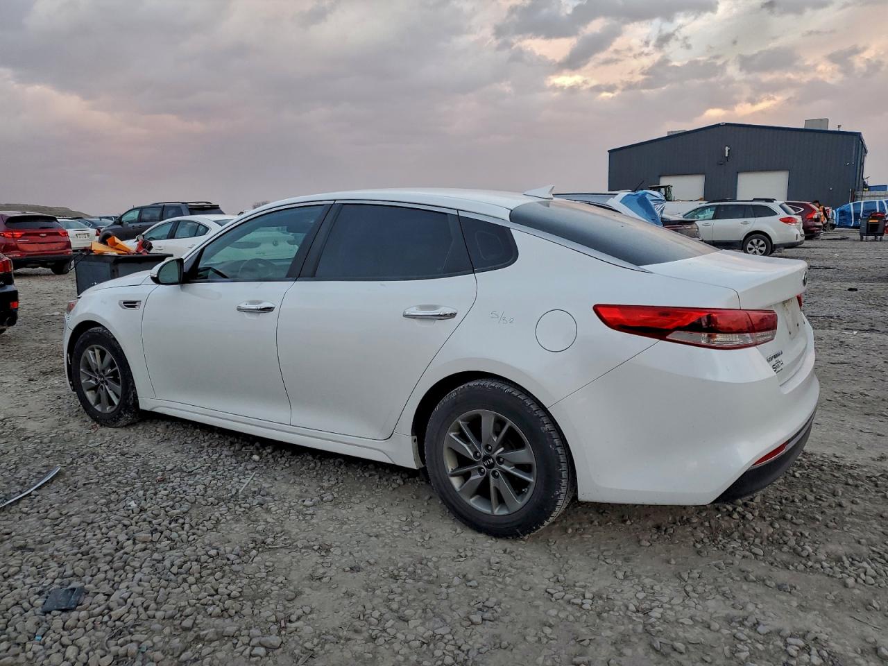 Kia Optima Lx Image 12