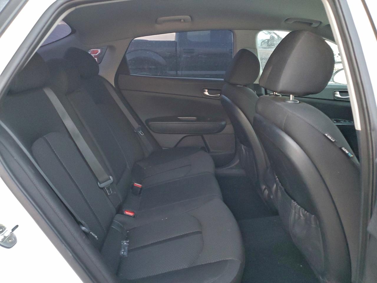 Kia Optima Lx Image 8