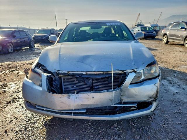 Toyota Avalon Xl Image 7