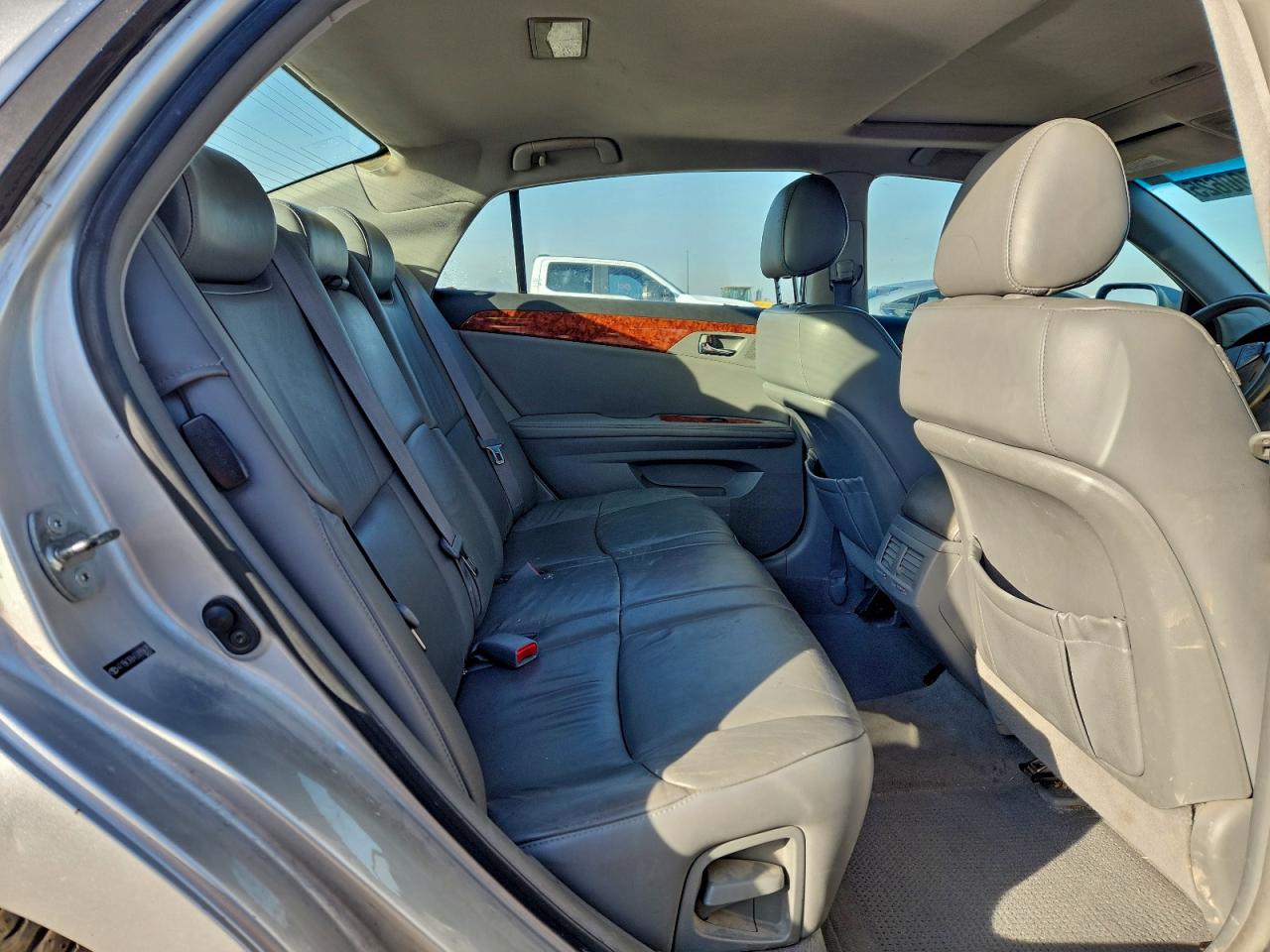 Toyota Avalon Xl Image 4