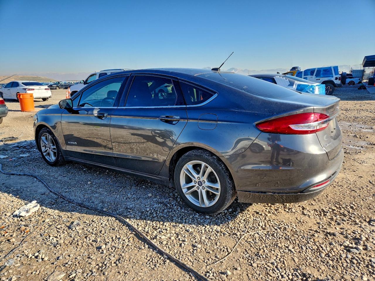 Ford Fusion Se Hybrid Image 11
