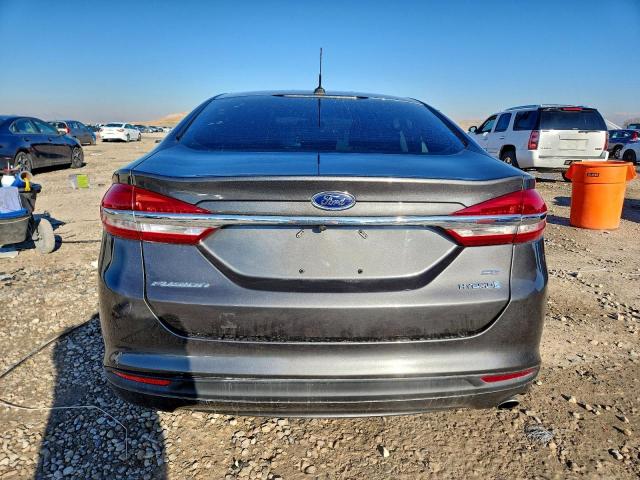 Ford Fusion Se Hybrid Image 5
