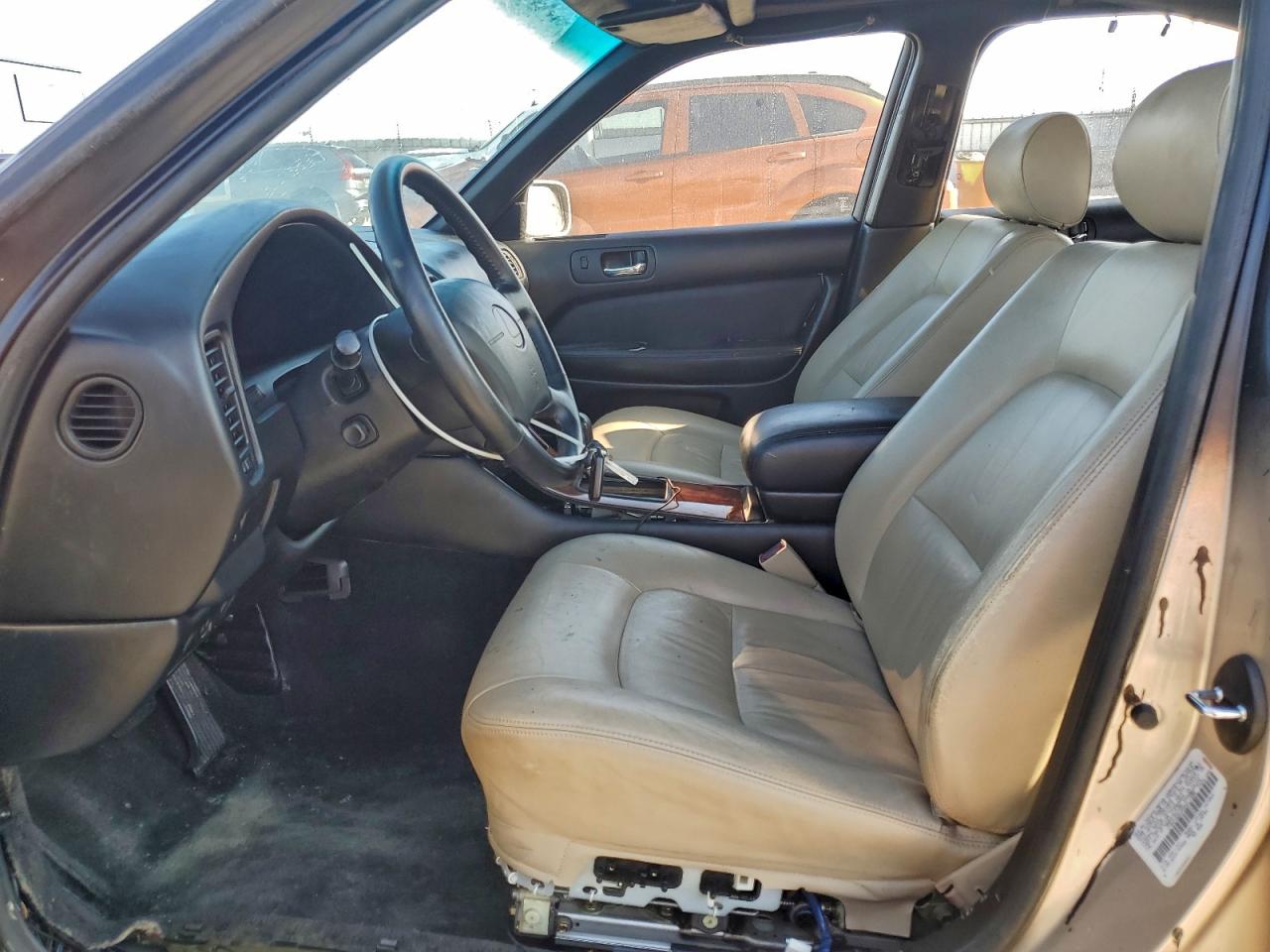 Lexus LS 400 Image 11