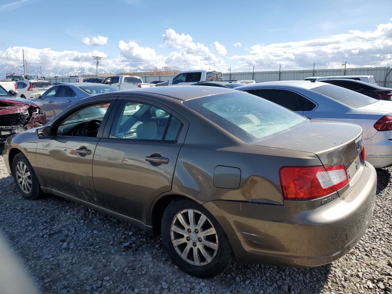 Mitsubishi Galant Es Image 4