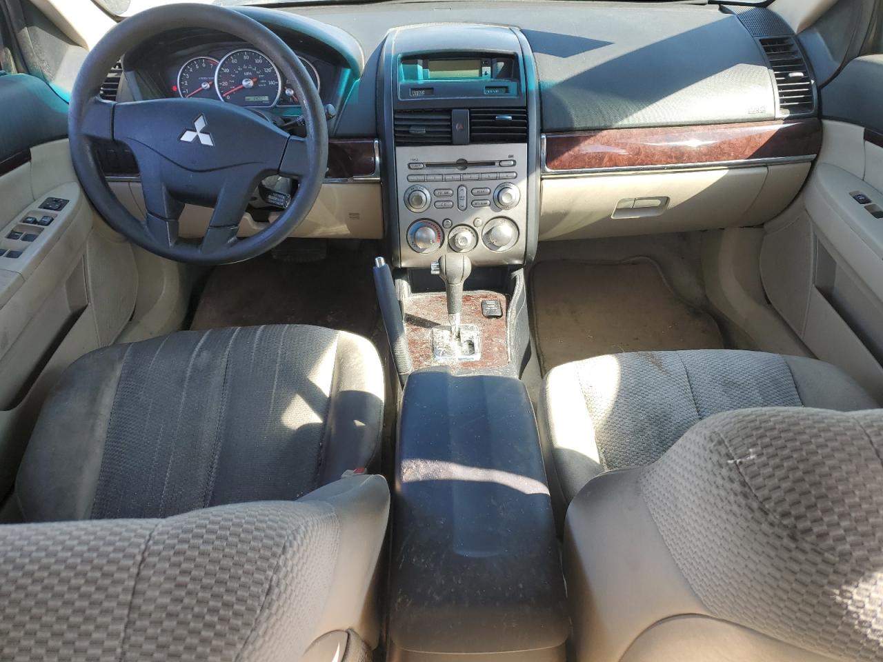 Mitsubishi Galant Es Image 11