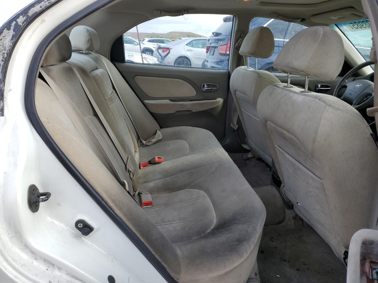 Hyundai SONATA Gls Image 9