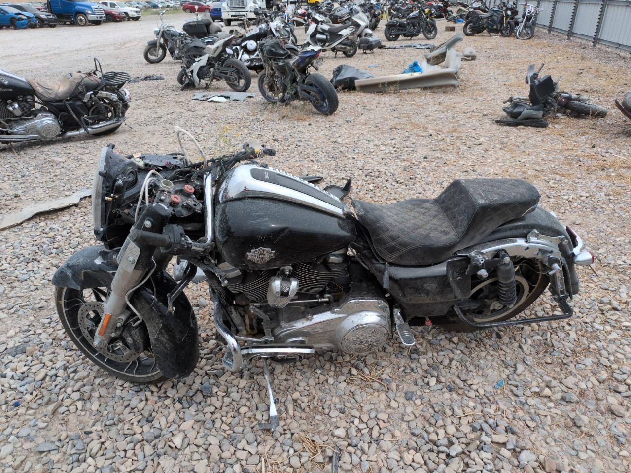 Harley-Davidson Fl Image 3