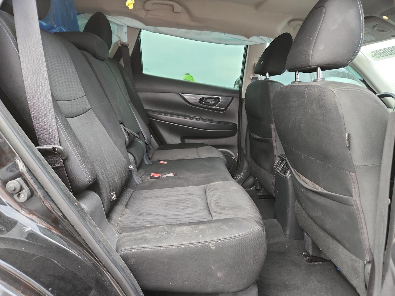 Nissan Rogue S Image 13