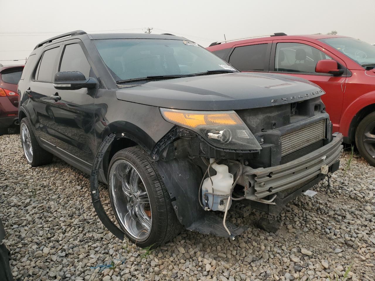 Ford Explorer Sport Image 3