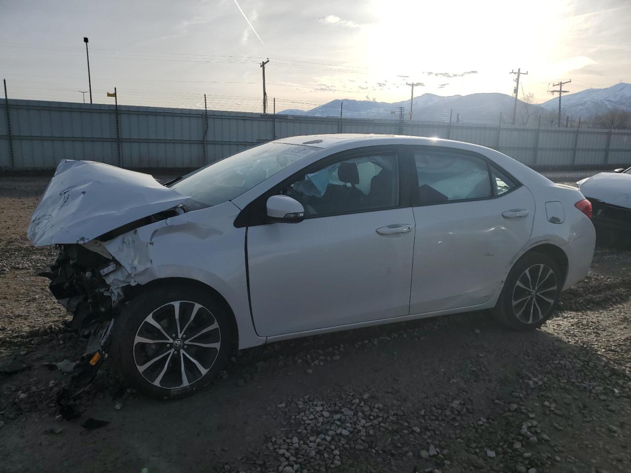 Toyota Corolla L Image 1