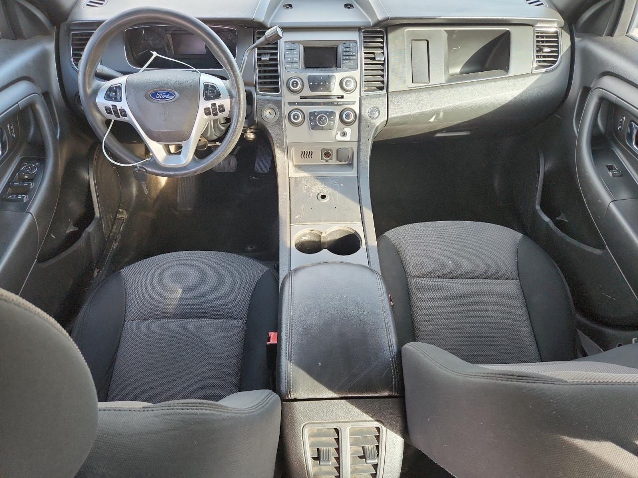 Ford Taurus Police Interceptor Image 9