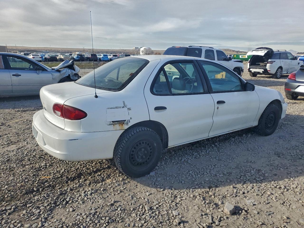 Chevrolet Cavalier Base Image 10