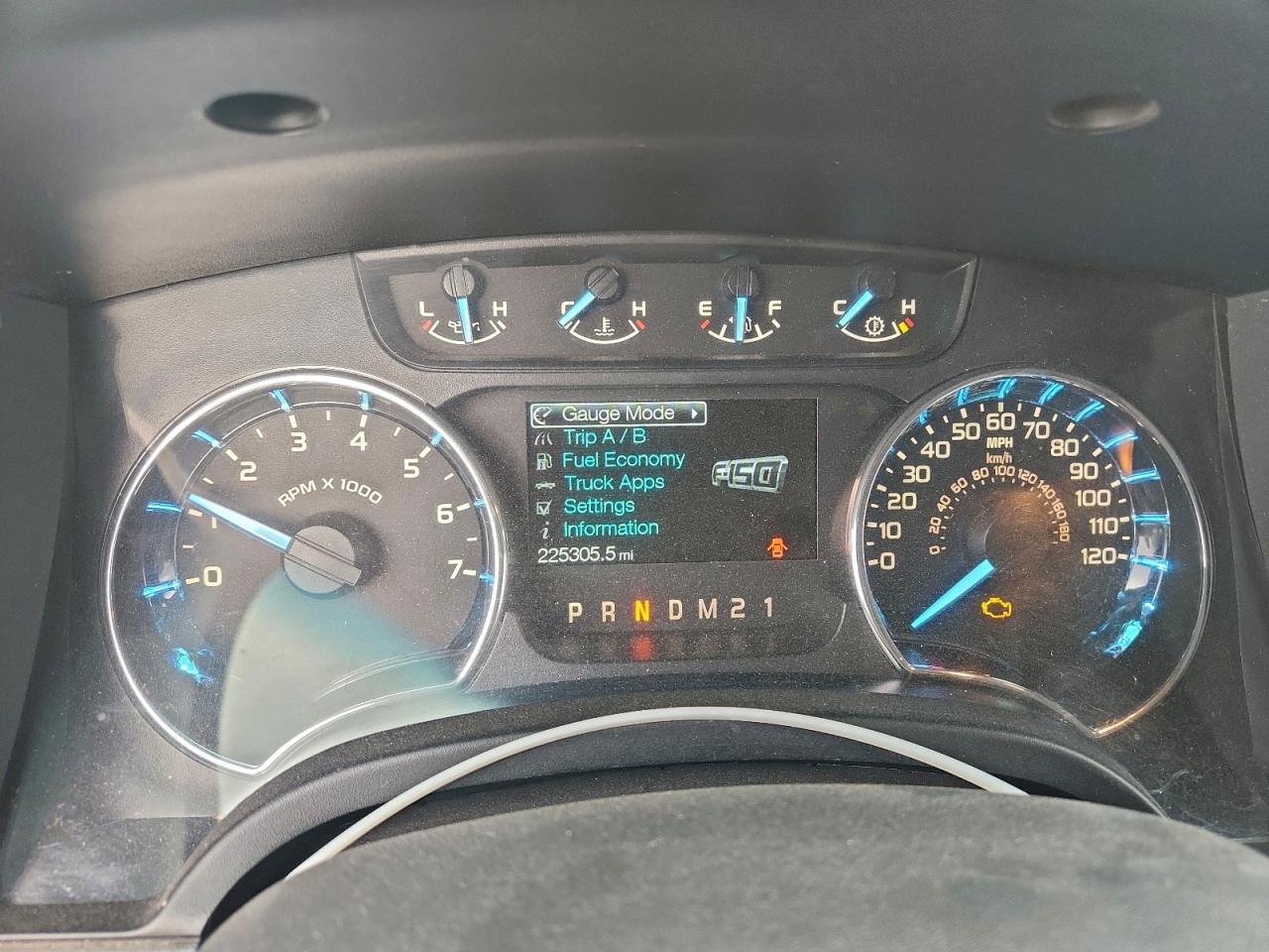 Ford F-150 Supercrew Image 4