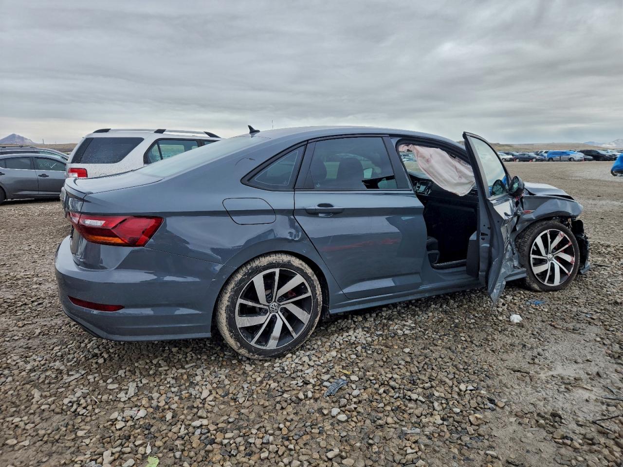 Volkswagen Jetta Gli Image 2