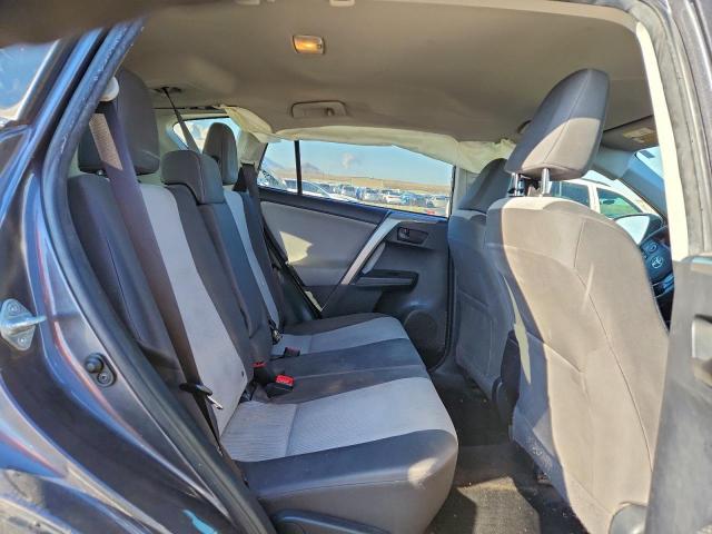 Toyota RAV4 Le Image 10