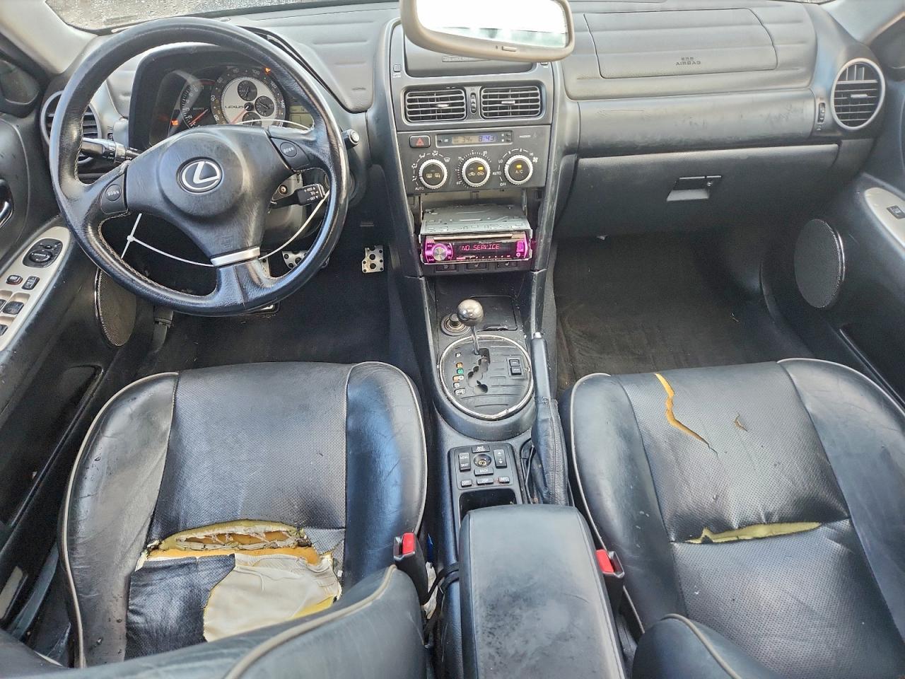 Lexus Is 300 Image 12