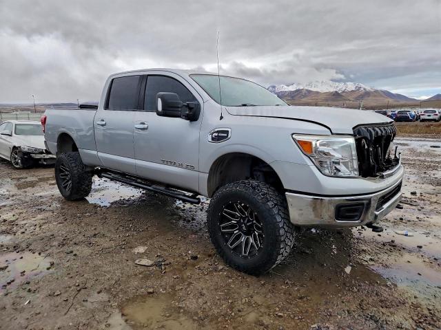 Nissan Titan S Image 3