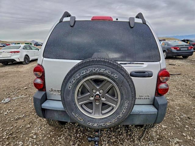 Jeep Liberty Renegade Image 12