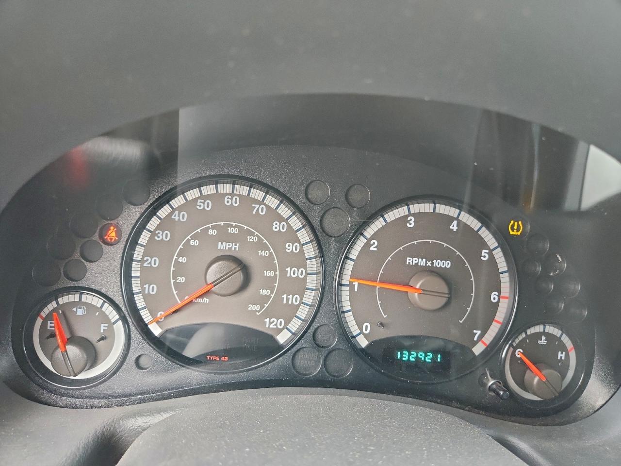 Jeep Liberty Renegade Image 8