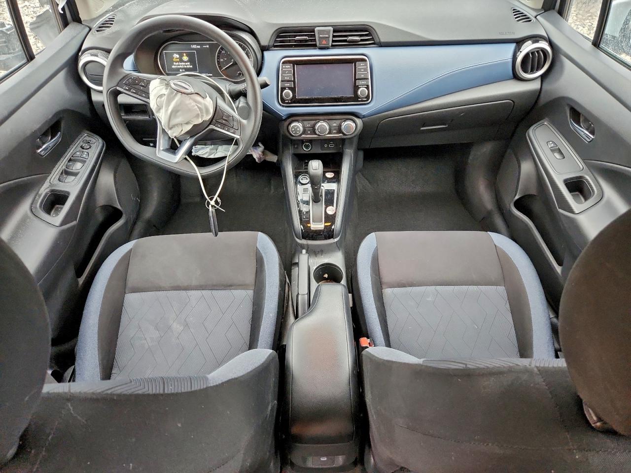 Nissan Versa Sv Image 2