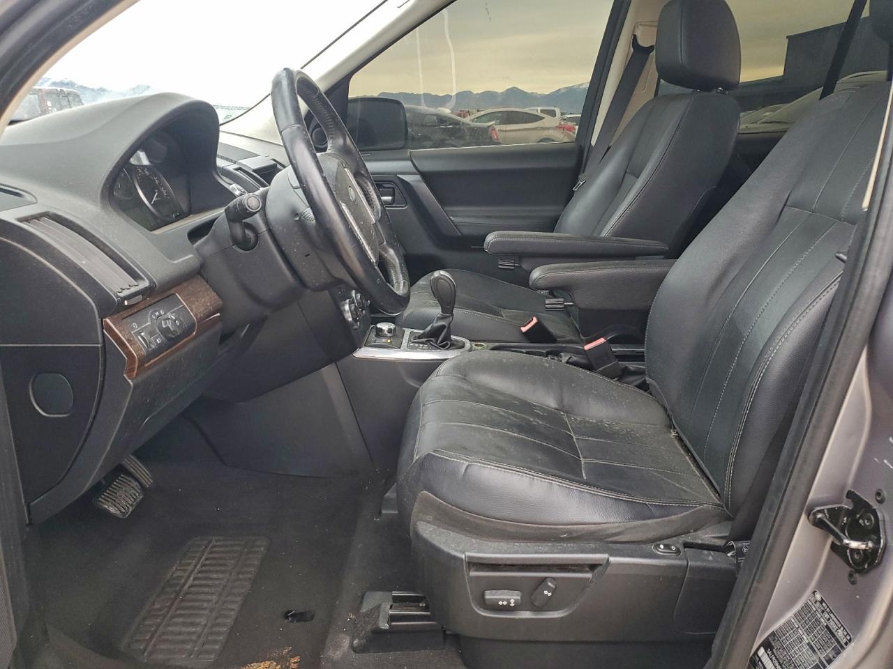 Land Rover LR2 Hse Image 8