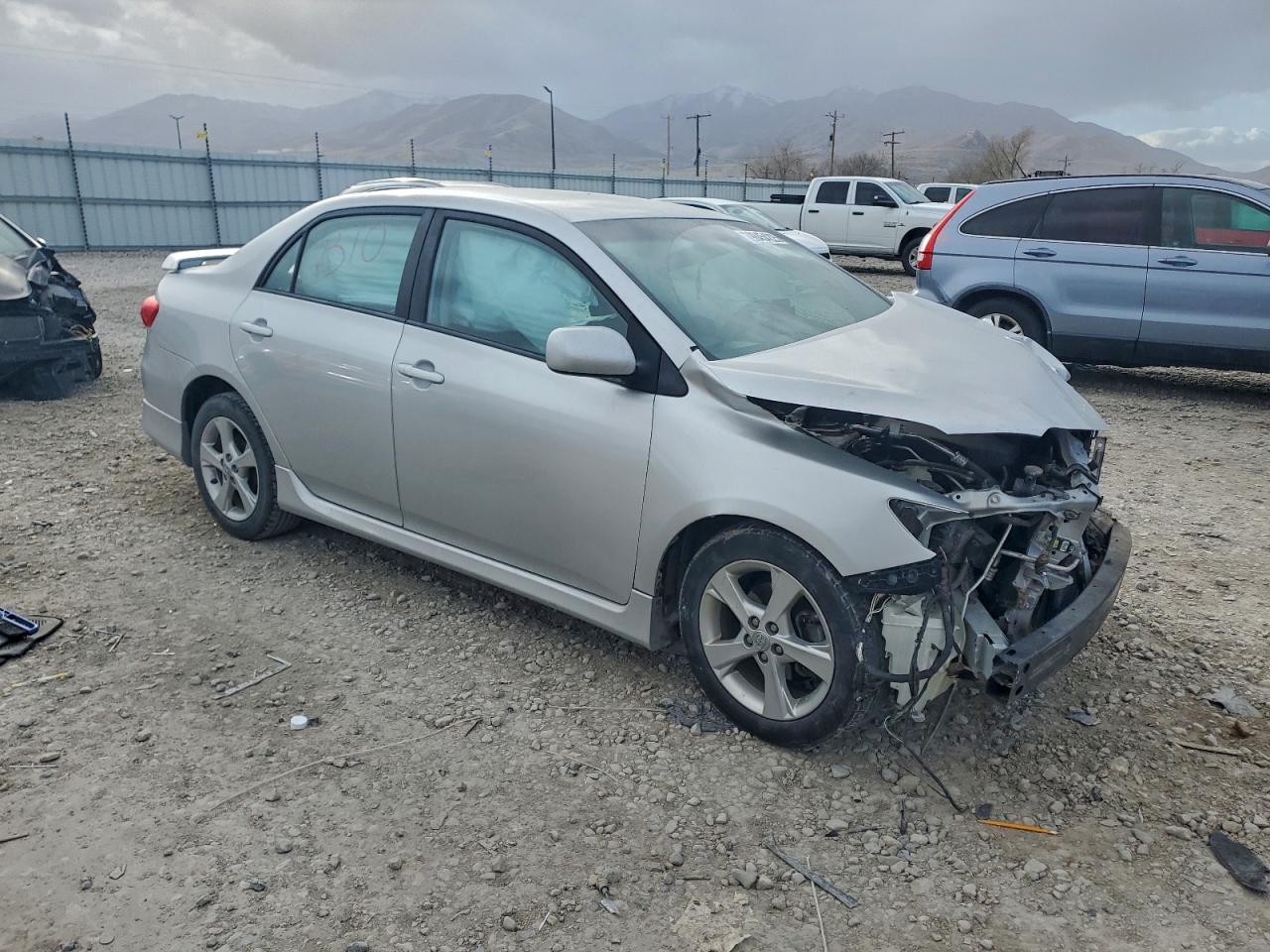 Toyota Corolla Base Image 7