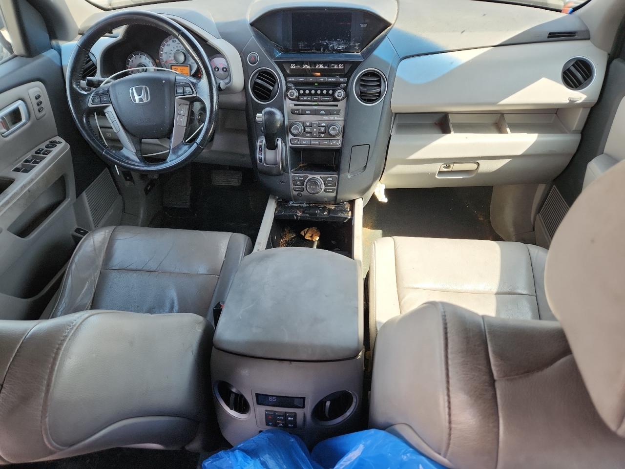 Honda Pilot Touring Image 9