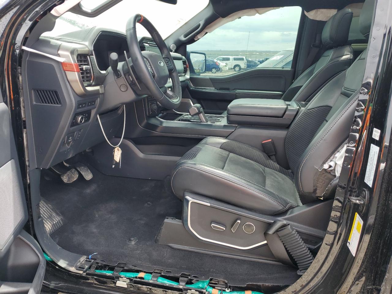 Ford F-150 Raptor Image 6