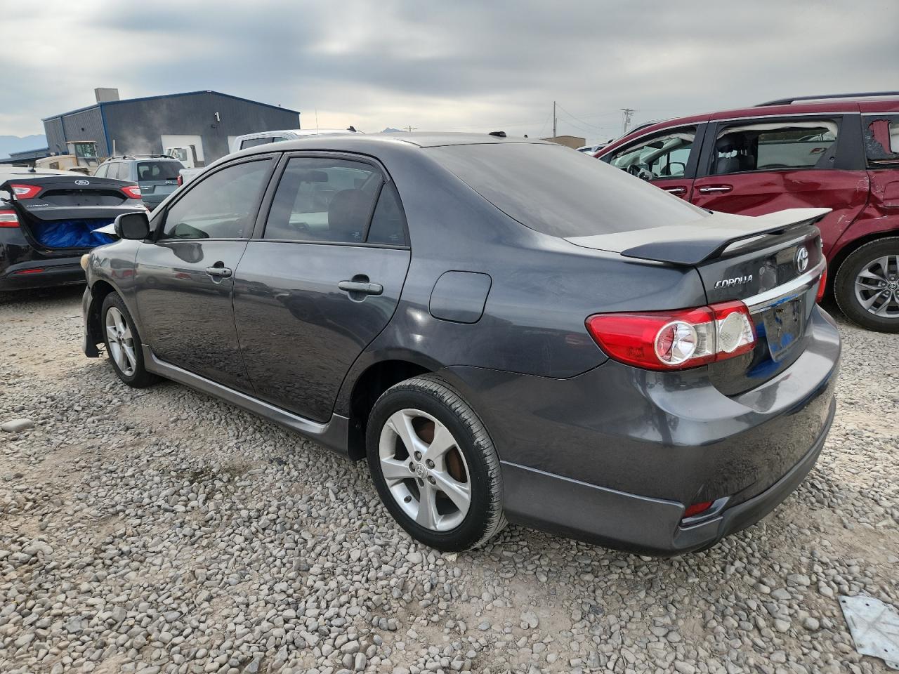 Toyota Corolla Base Image 3