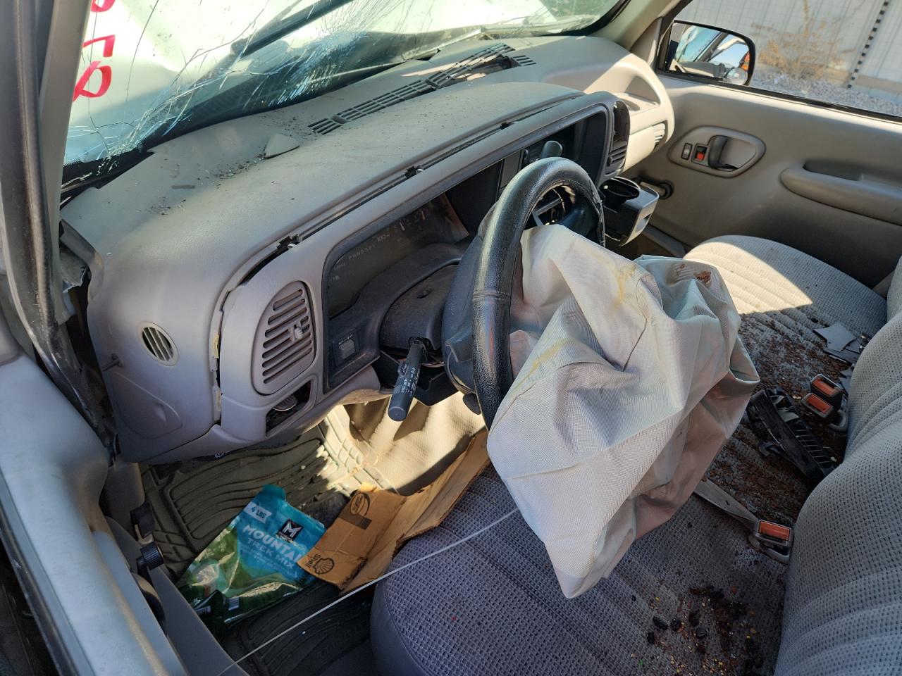 GMC Sierra C1500 Image 11