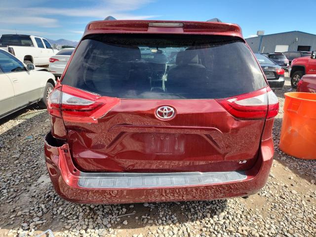 Toyota Sienna Le Image 3