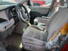 Toyota Sienna Le Image 9