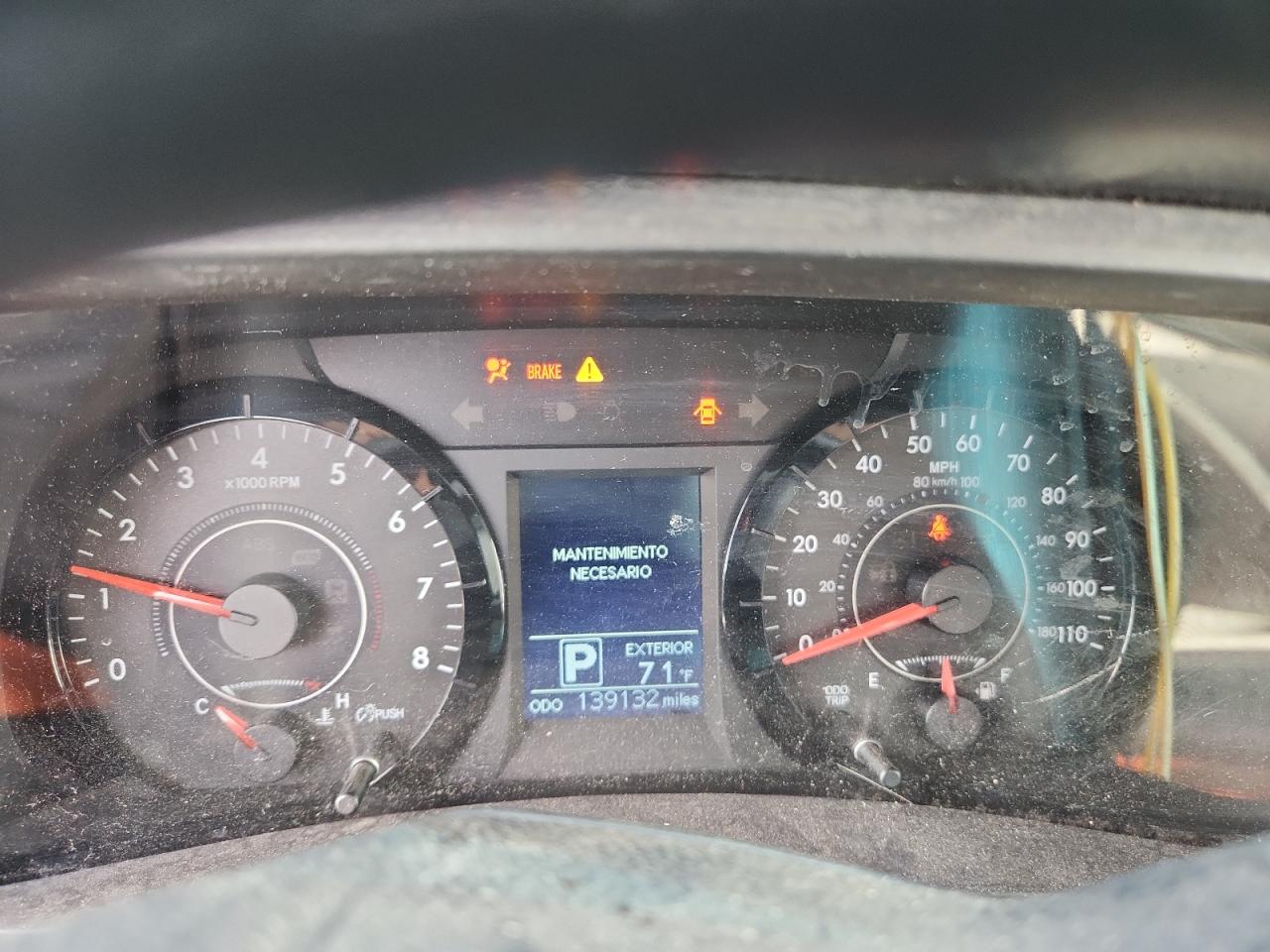 Toyota Sienna Le Image 10