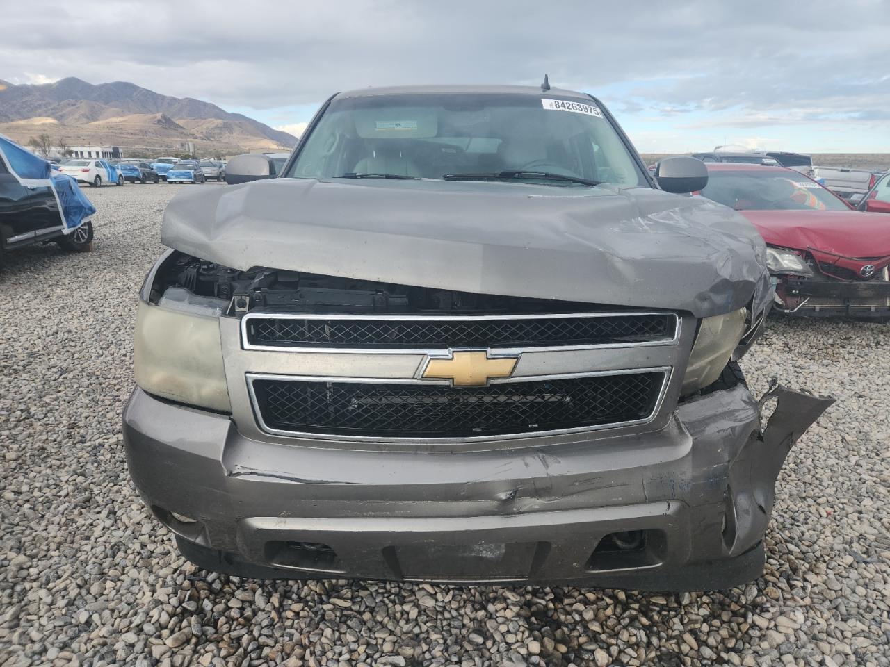 Chevrolet Suburban K1500 Image 12