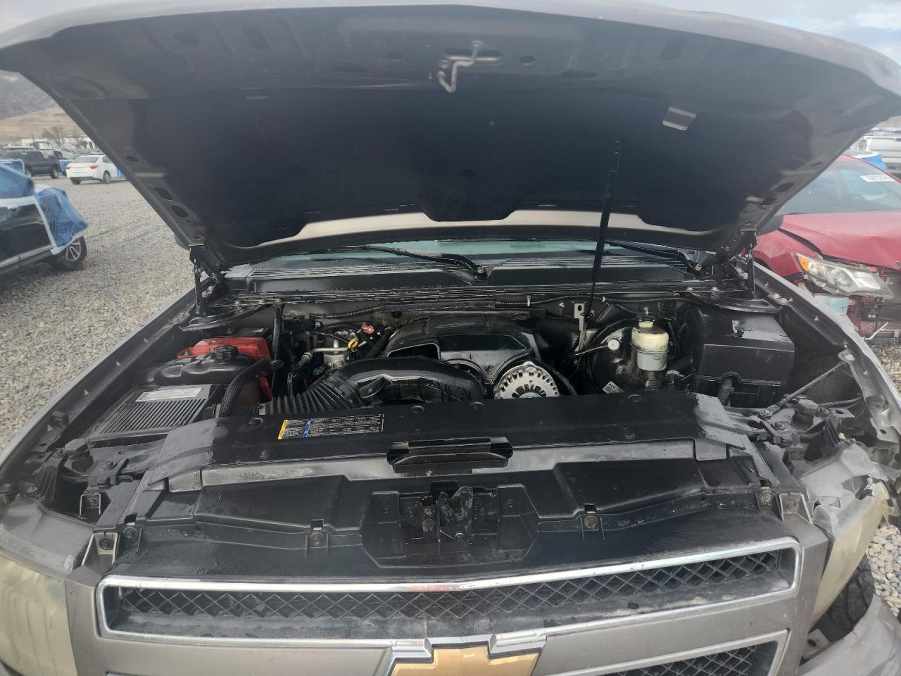 Chevrolet Suburban K1500 Image 5