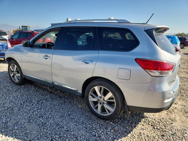 Nissan Pathfinder S Image 12