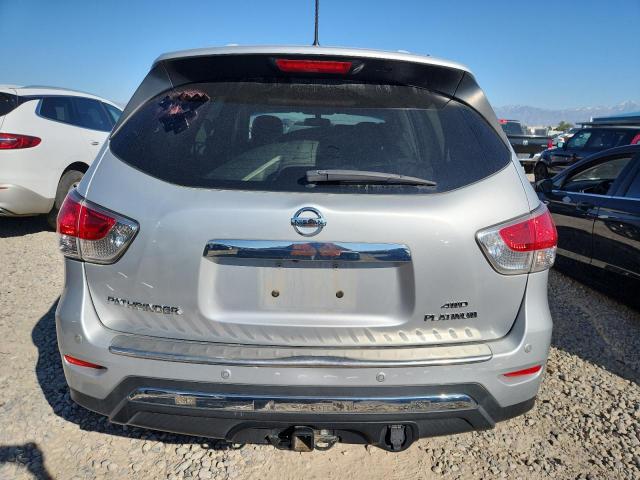 Nissan Pathfinder S Image 3