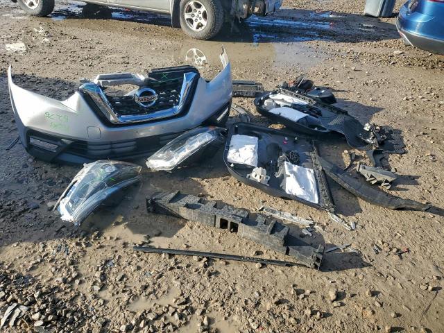 Nissan Kicks S Image 2