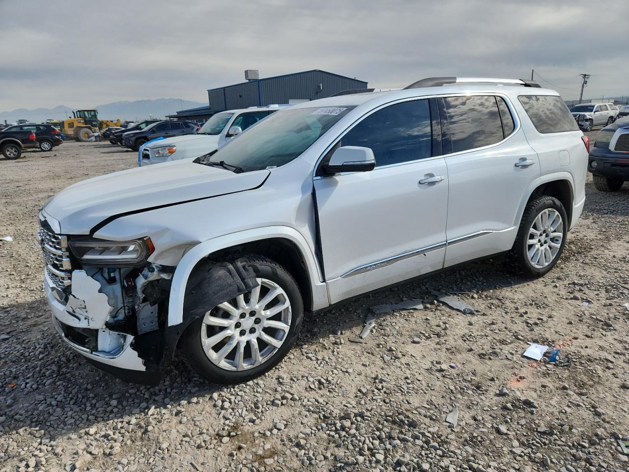 GMC Acadia Denali Image 1