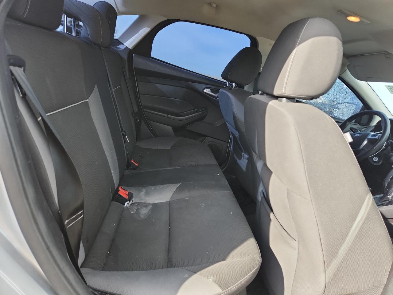 Ford Focus Se Image 7