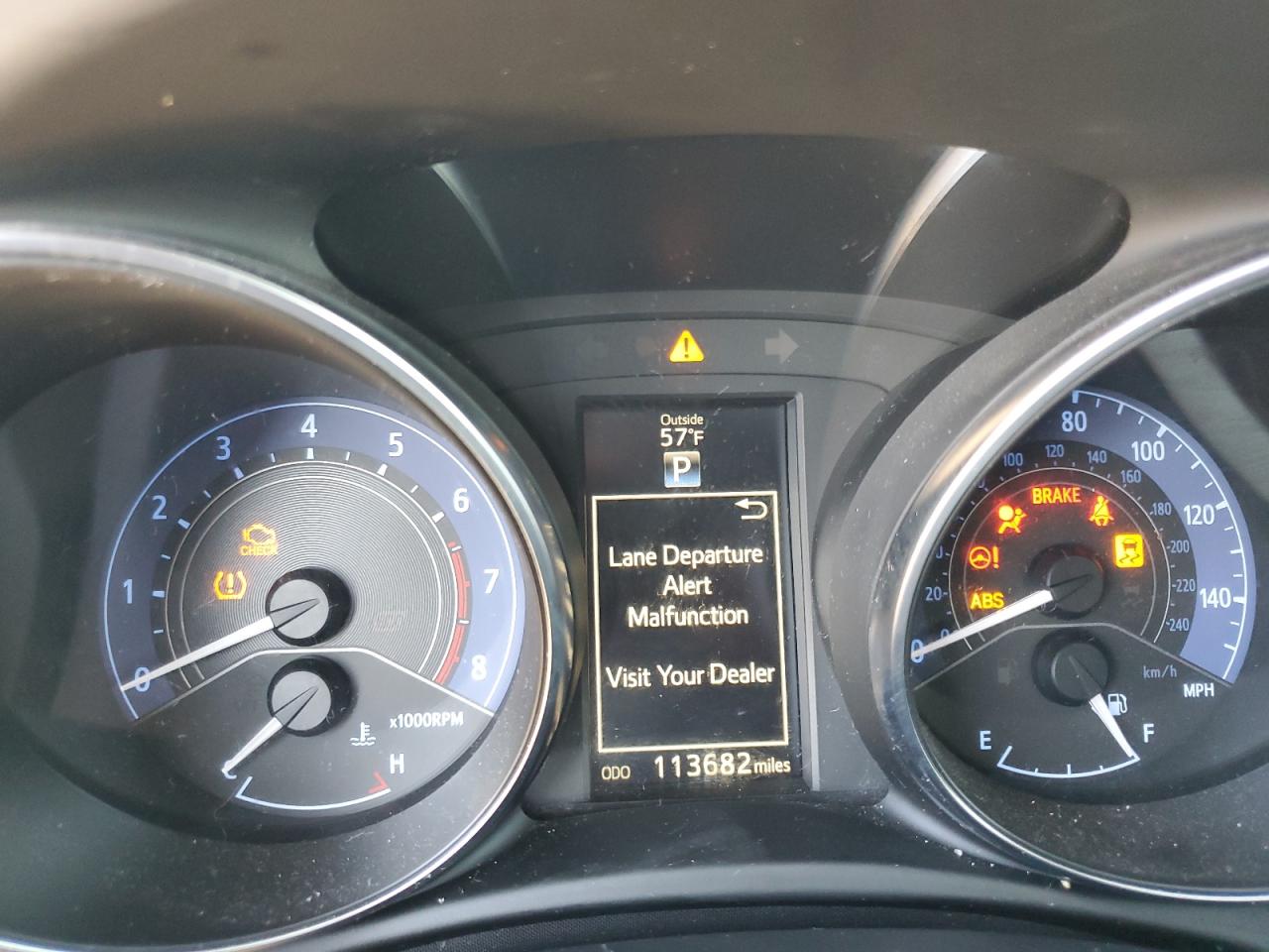 Toyota Corolla Image 8