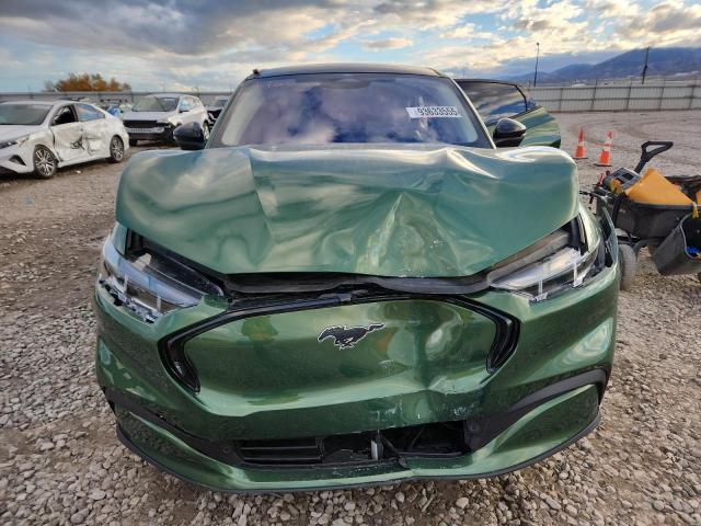 Ford Mustang Premium Image 3