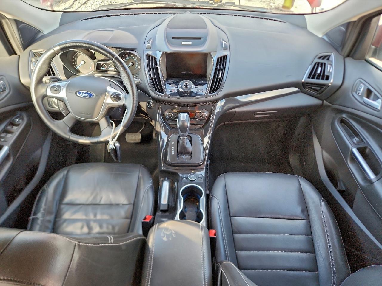 Ford Escape Titanium Image 13