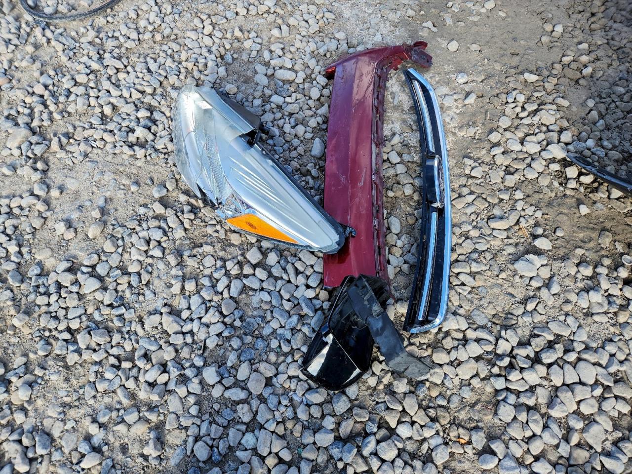 Ford Escape Titanium Image 2