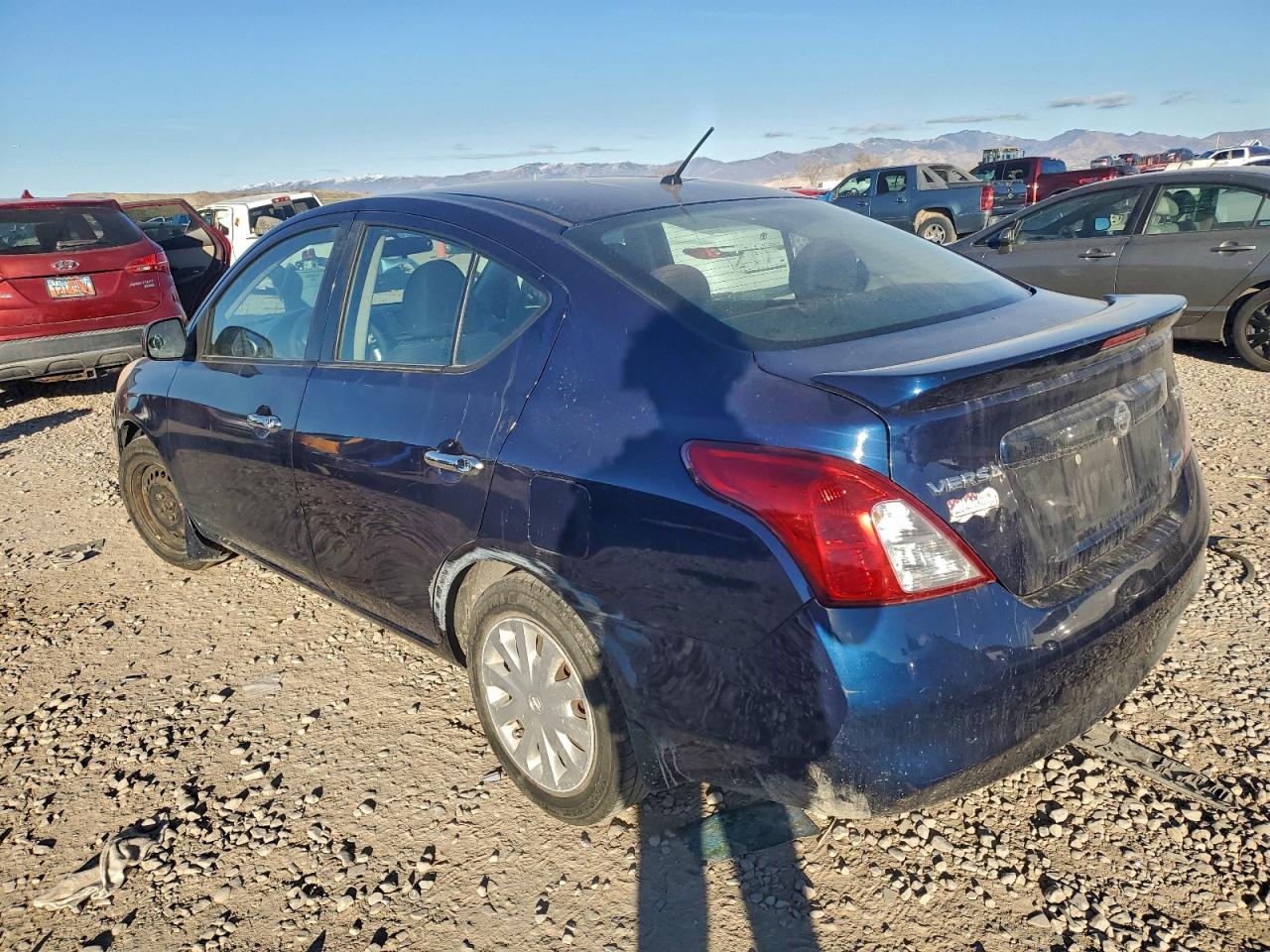 Nissan Versa S Image 4