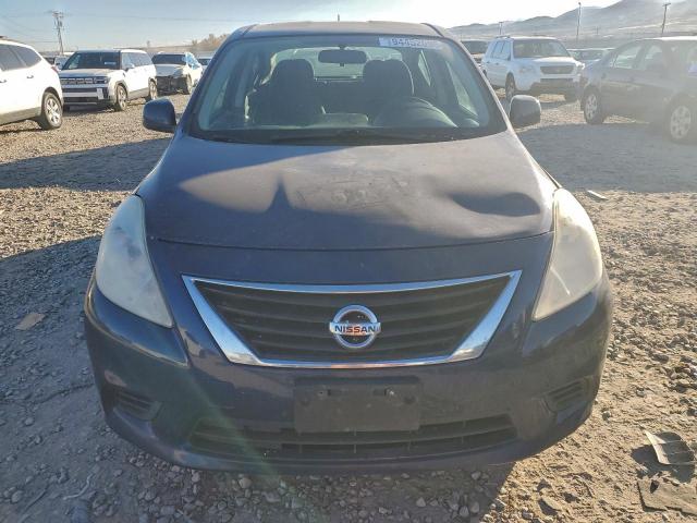 Nissan Versa S Image 10